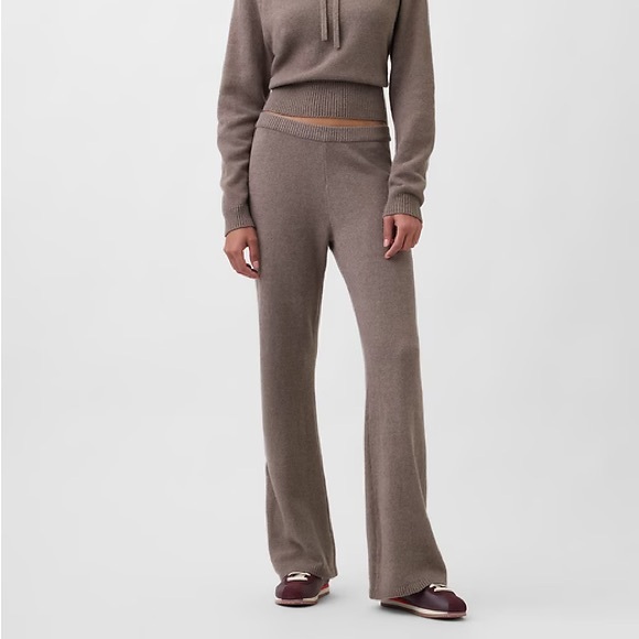 GAP Pants - GAP CashSoft Boot Sweater Pants Toasted Almond Brown Size XS